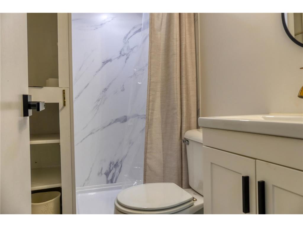 8112 N Shore Trail N Forest Lake MN 55025 - Forest 7019995 image36