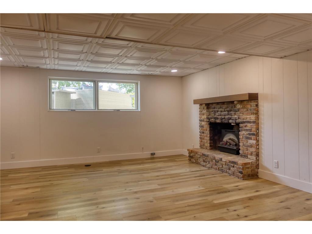 8112 N Shore Trail N Forest Lake MN 55025 - Forest 7019995 image37