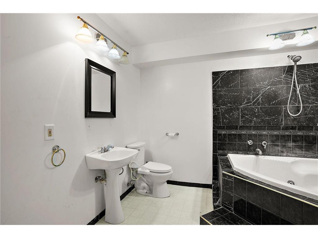 8114 5th Street NE Spring Lake Park MN 55432 7038310 image30