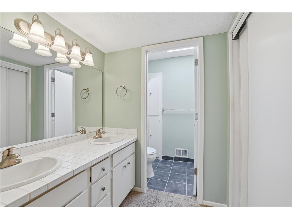 8114 Pennsylvania Road Bloomington MN 55438 7039985 image15