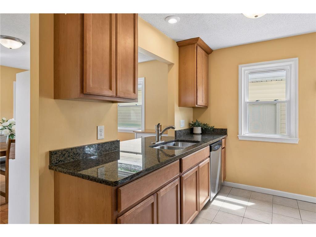 8115 1st Avenue S Bloomington MN 55420 7063847 image10