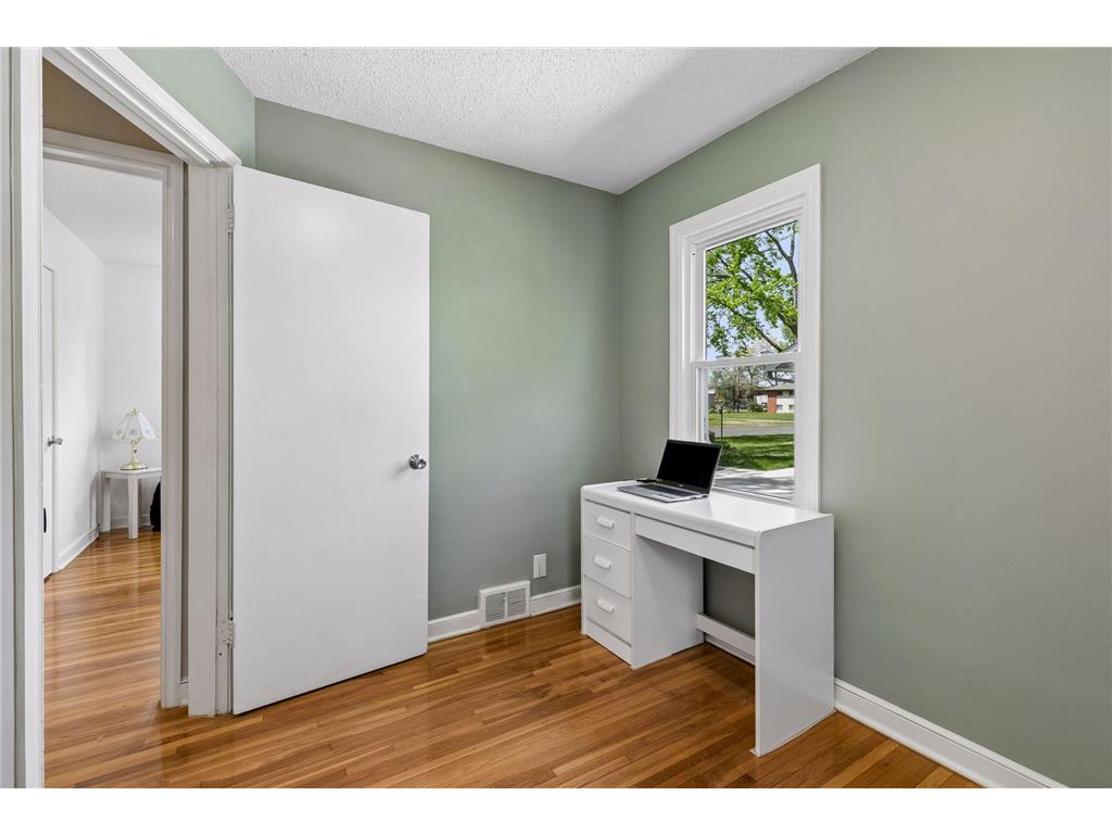 8115 1st Avenue S Bloomington MN 55420 7063847 image20