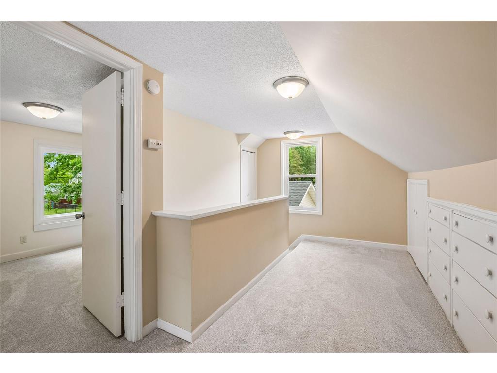 8115 1st Avenue S Bloomington MN 55420 7063847 image23