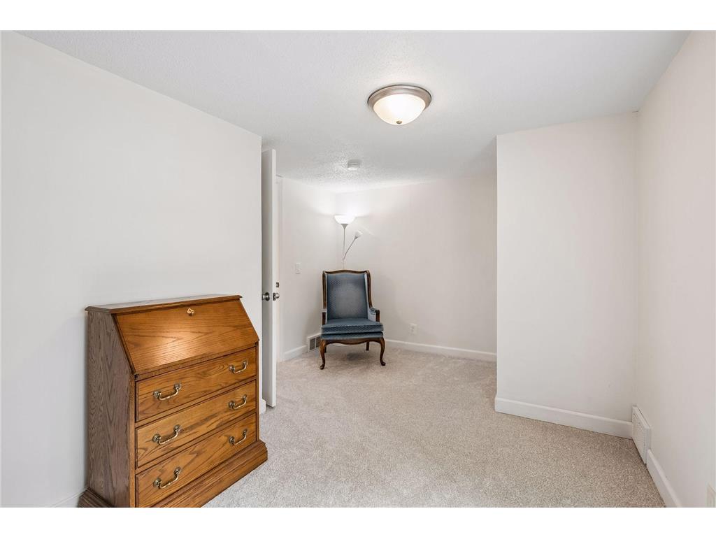 8115 1st Avenue S Bloomington MN 55420 7063847 image26