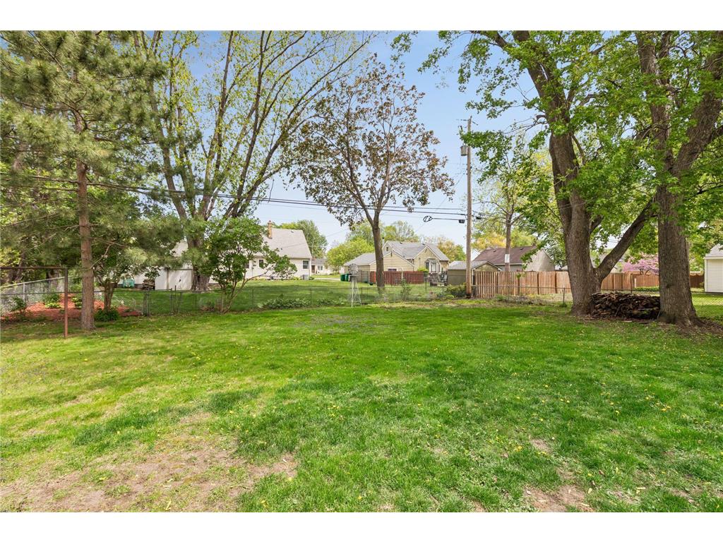 8115 1st Avenue S Bloomington MN 55420 7063847 image39