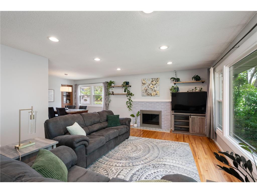 8117 33rd Place N Crystal MN 55427 7112734 image4