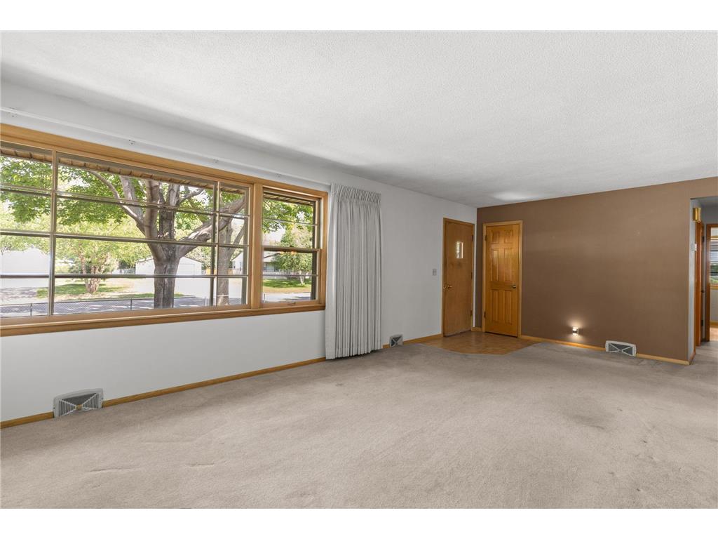 8117 Iris Drive N Brooklyn Park MN 55428 7085043 image11