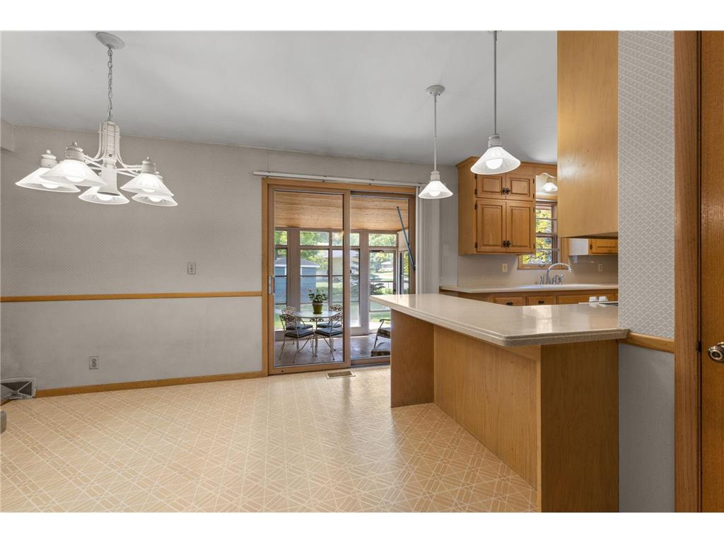8117 Iris Drive N Brooklyn Park MN 55428 7085043 image14