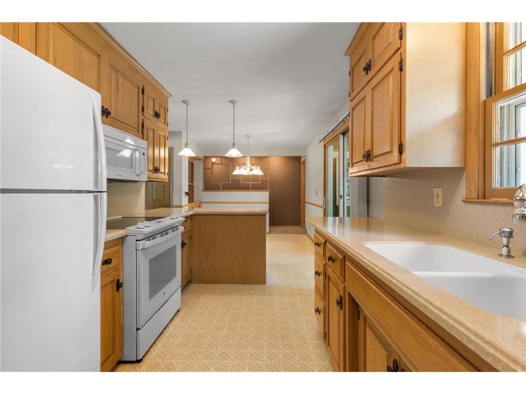 8117 Iris Drive N Brooklyn Park MN 55428 7085043 image19