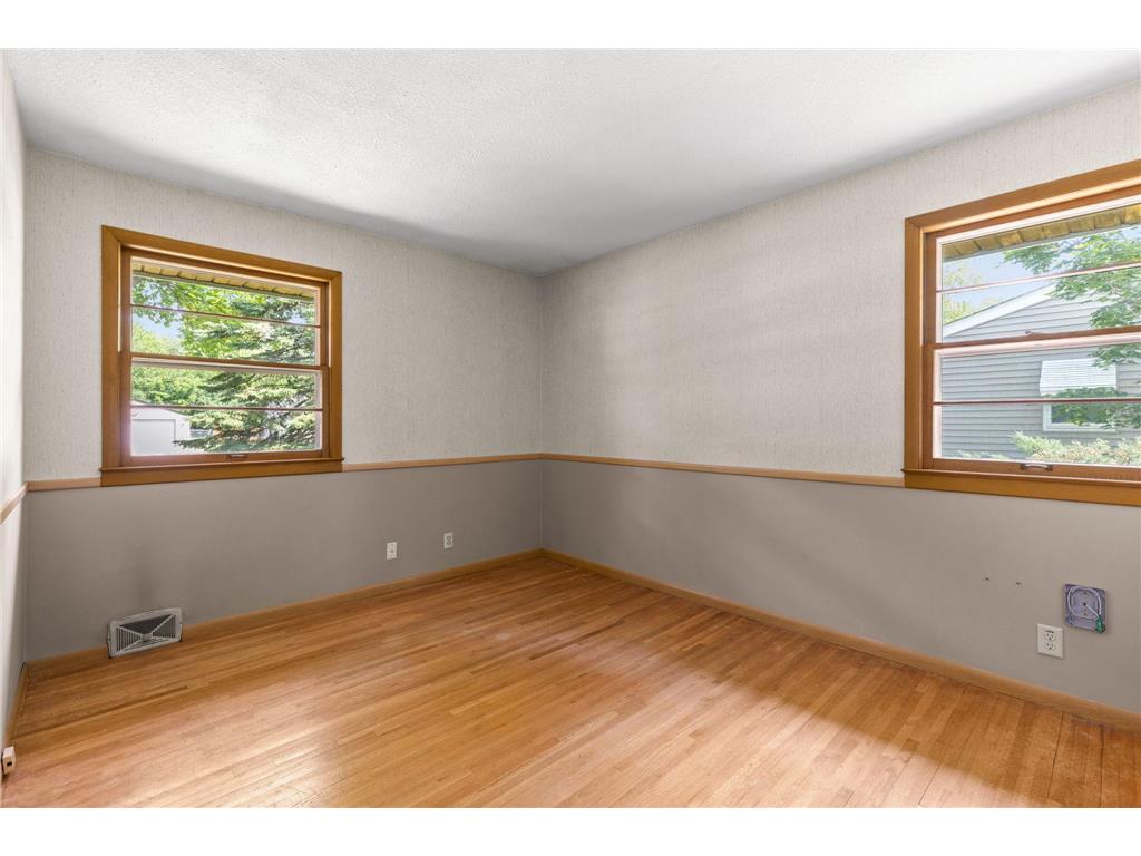 8117 Iris Drive N Brooklyn Park MN 55428 7085043 image26