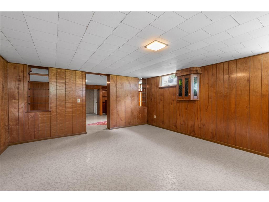 8117 Iris Drive N Brooklyn Park MN 55428 7085043 image34