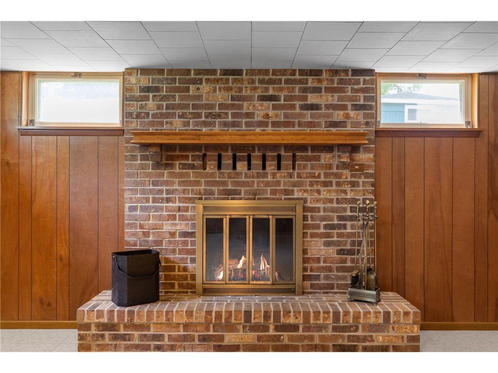8117 Iris Drive N Brooklyn Park MN 55428 7085043 image35