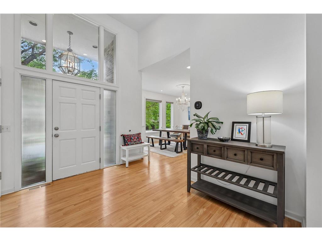 8117 Telegraph Road Bloomington MN 55438 7098685 image1