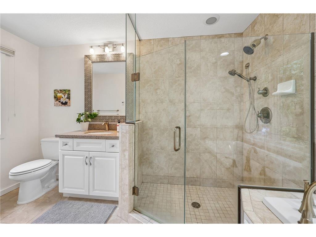 8117 Telegraph Road Bloomington MN 55438 7098685 image39