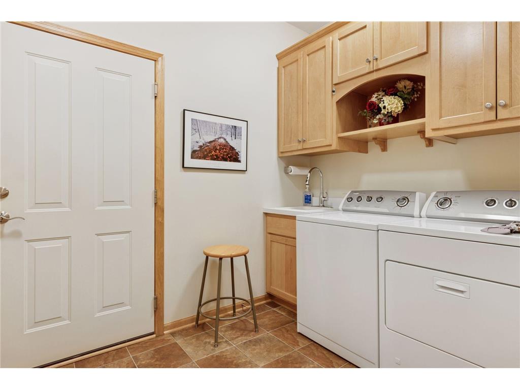 8117 Xerxes Circle Bloomington MN 55431 6820392 image25