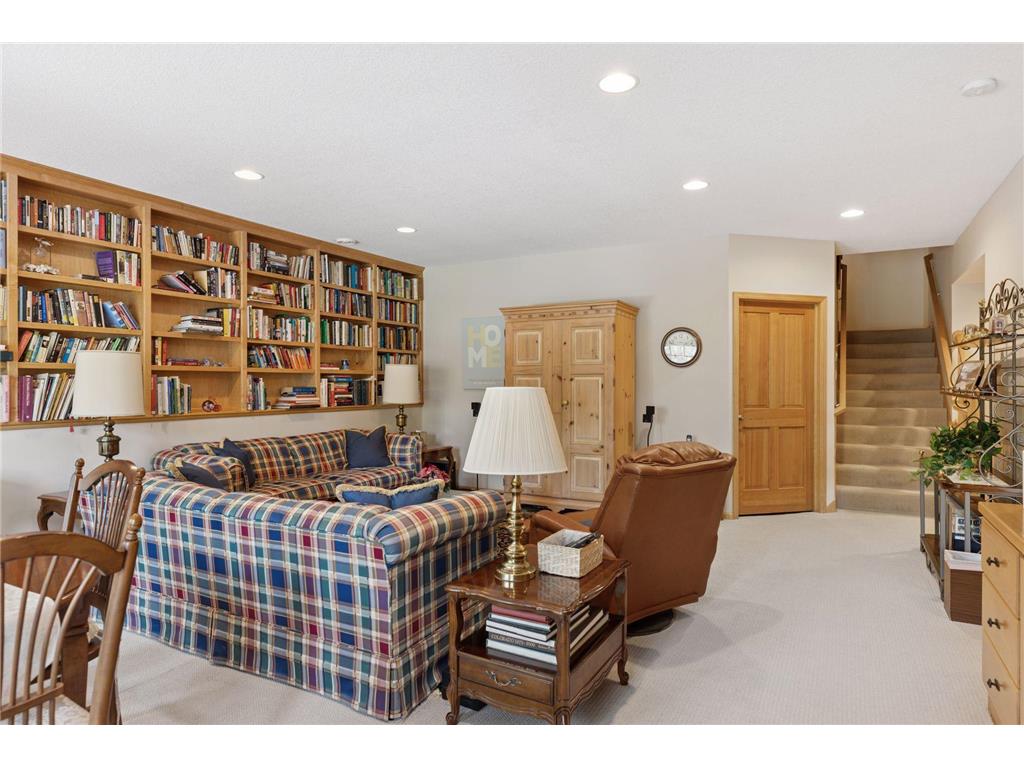 8117 Xerxes Circle Bloomington MN 55431 6820392 image34