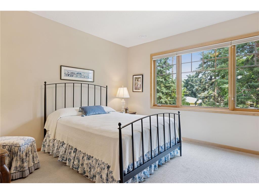 8117 Xerxes Circle Bloomington MN 55431 6820392 image36