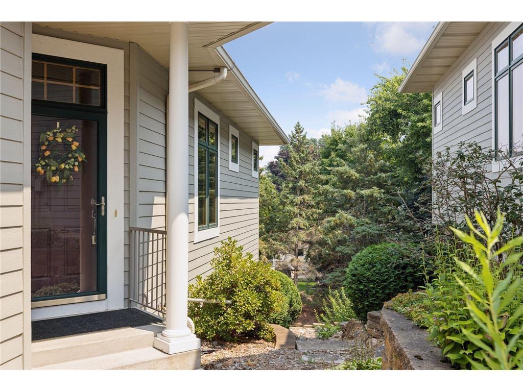 8117 Xerxes Circle Bloomington MN 55431 6820392 image39