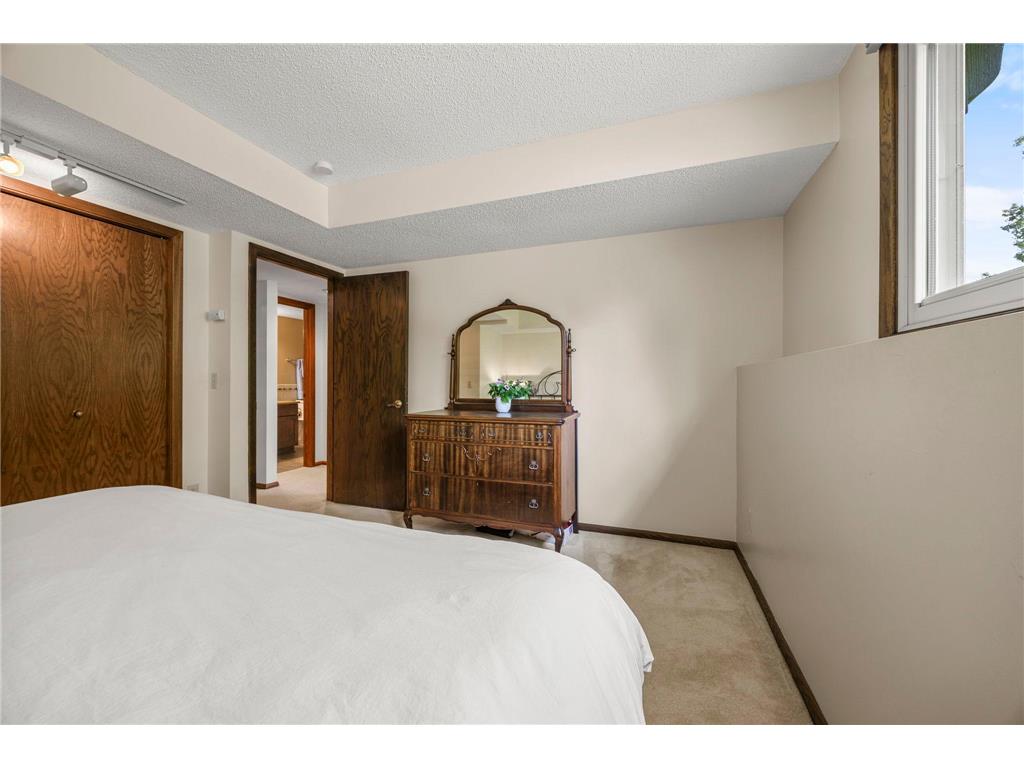 8119 Lower 129th Court Apple Valley MN 55124 7088834 image22