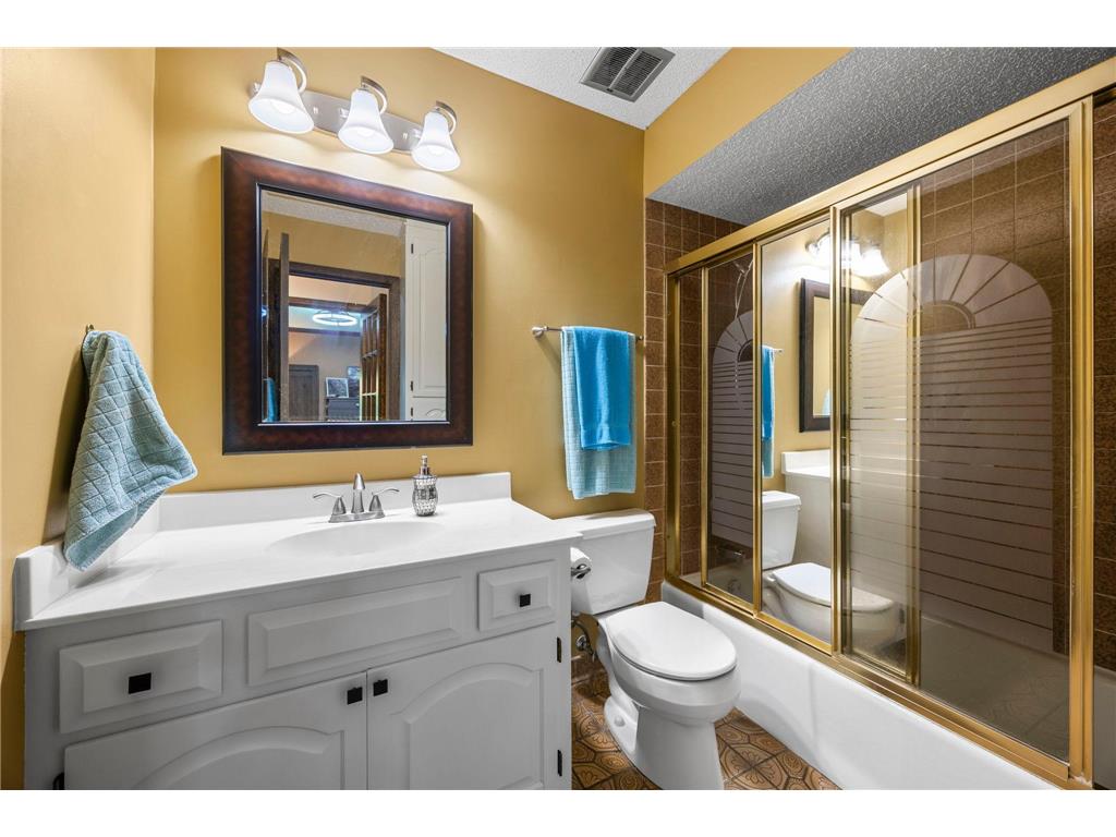 8119 Lower 129th Court Apple Valley MN 55124 7088834 image26