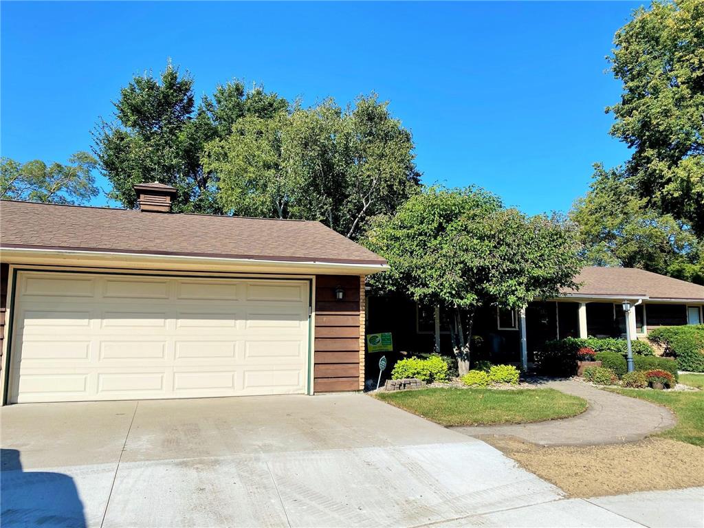 812 10th Street SW Willmar MN 56201 6604608 image1