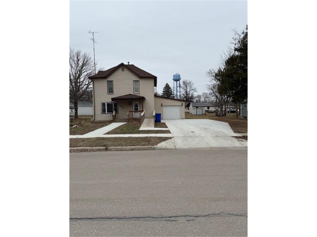 812 11th Avenue Clarkfield MN 56223 7037096 image1
