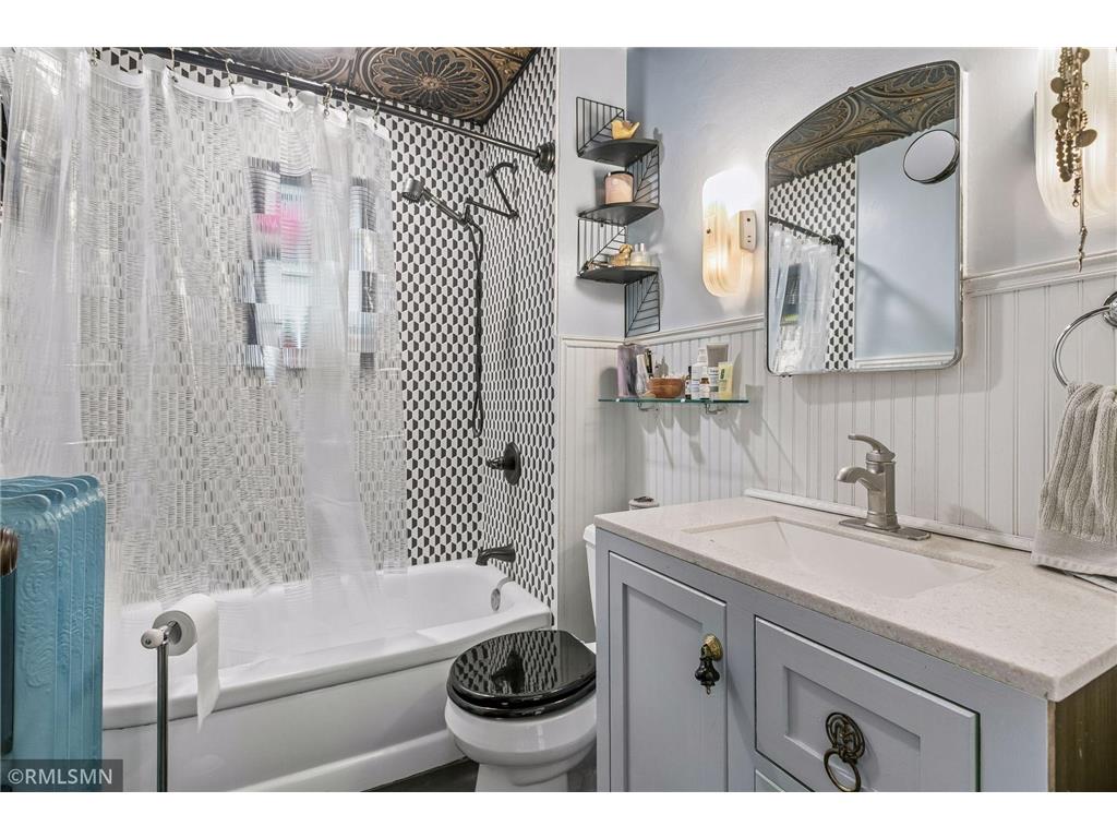 812 42nd Avenue N Minneapolis MN 55412 7082217 image22