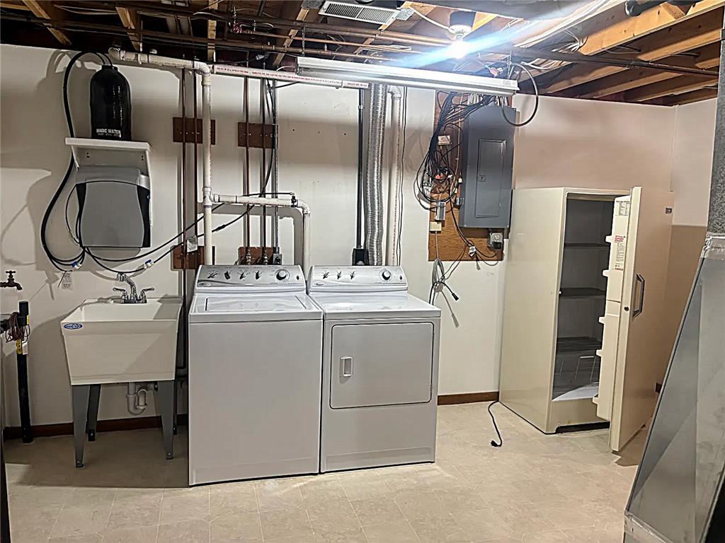 812 E Oak Street Redwood Falls MN 56283 7109157 image16