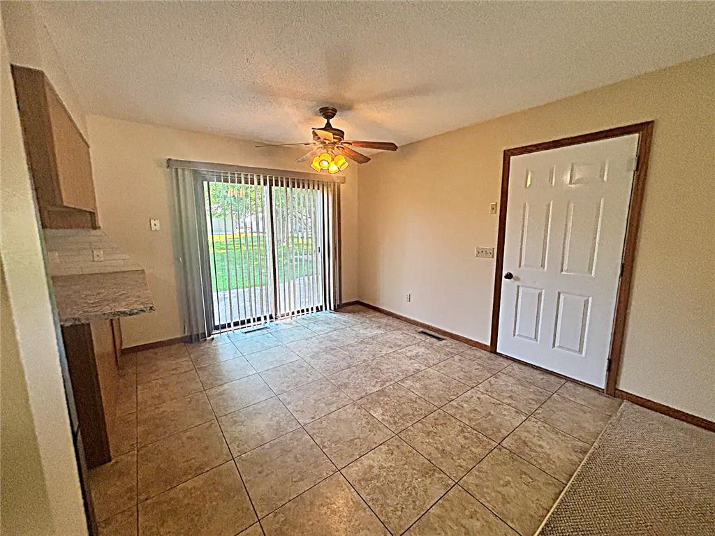 812 E Oak Street Redwood Falls MN 56283 7109157 image6
