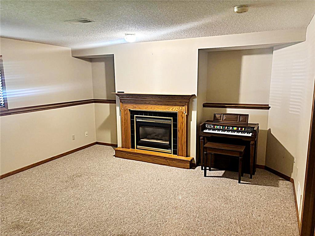 812 E Oak Street Redwood Falls MN 56283 7109157 image9