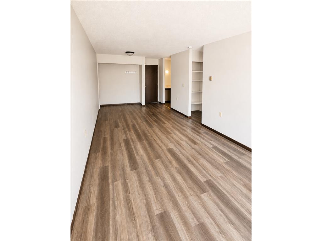 812 Hills Avenue #N103 Jackson MN 56143 7079629 image2