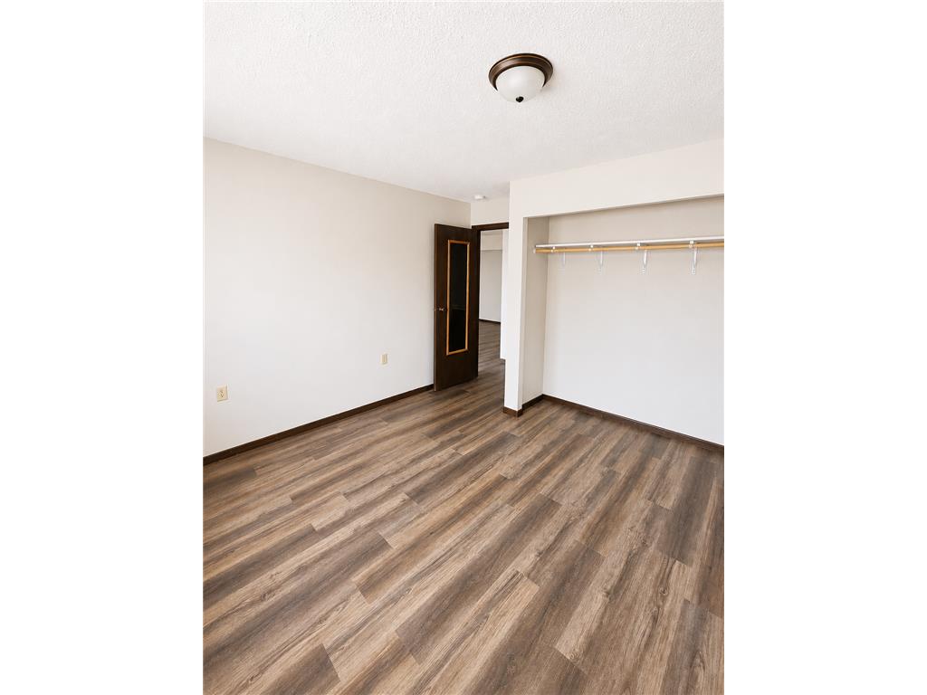 812 Hills Avenue #N103 Jackson MN 56143 7079629 image5