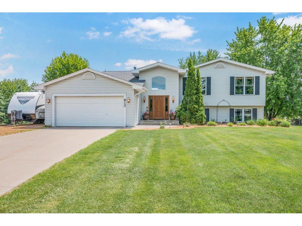 812 Larkspur Court Shakopee MN 55379 7017507 image1