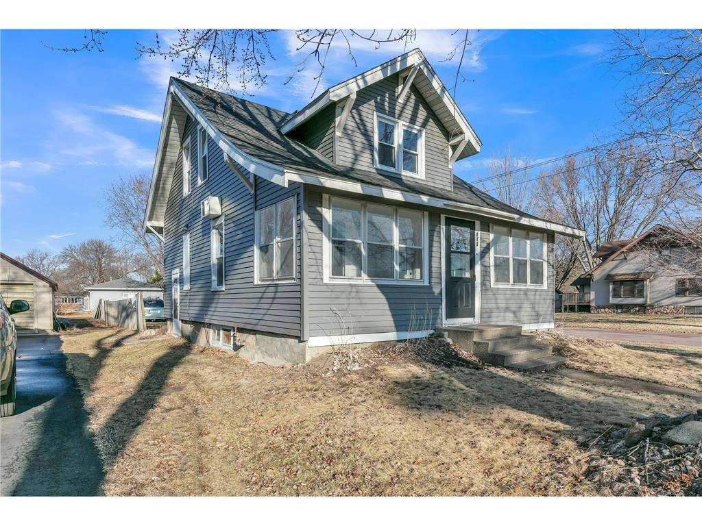 812 N Main Street Winthrop MN 55396 6692082 image1