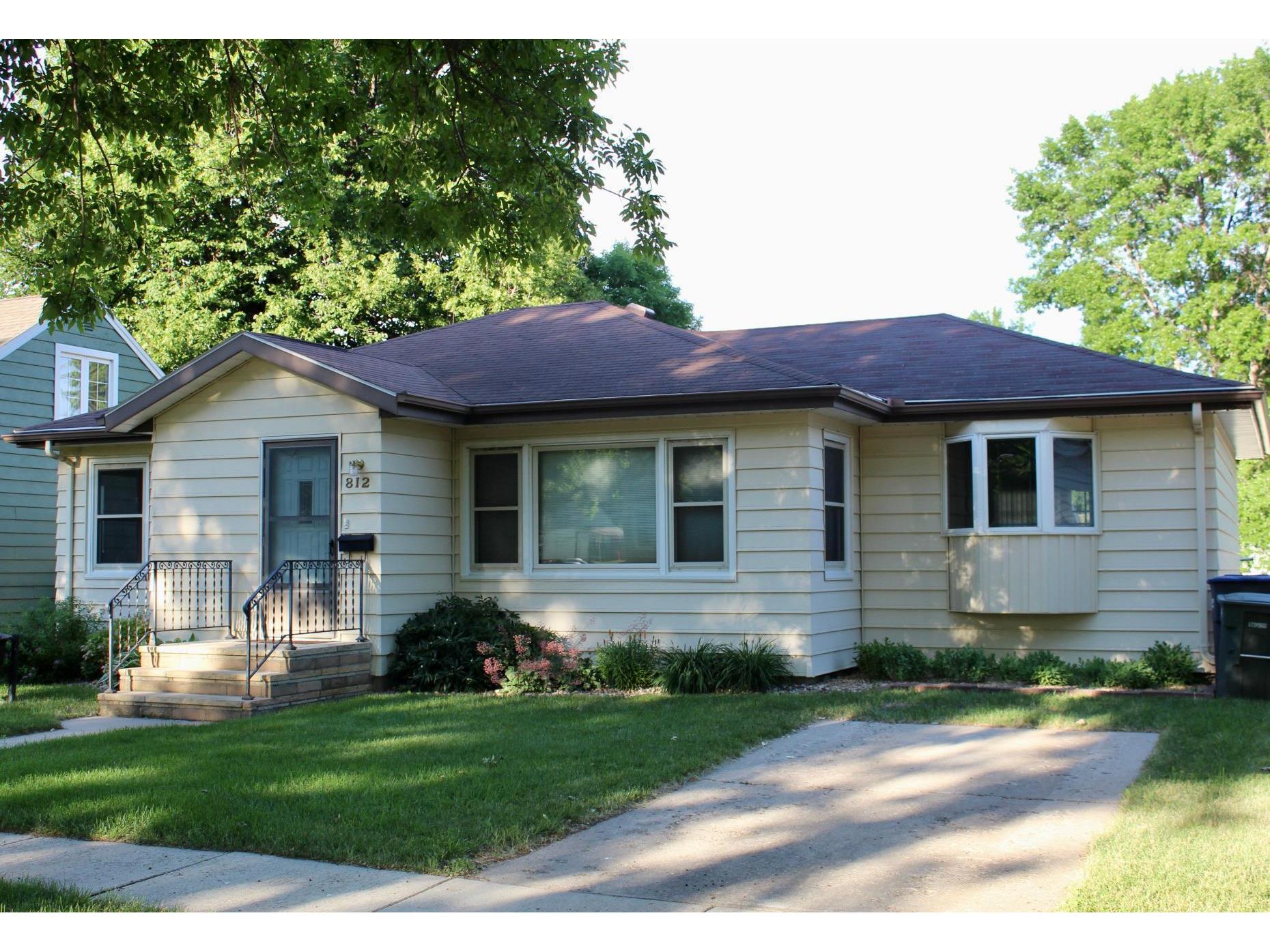 812 N Spring Street, Luverne, MN 56156 MLS 6009874 Edina Realty