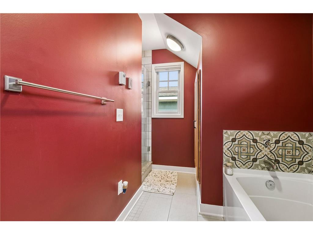 812 NE Main Street Minneapolis MN 55413 7087242 image22