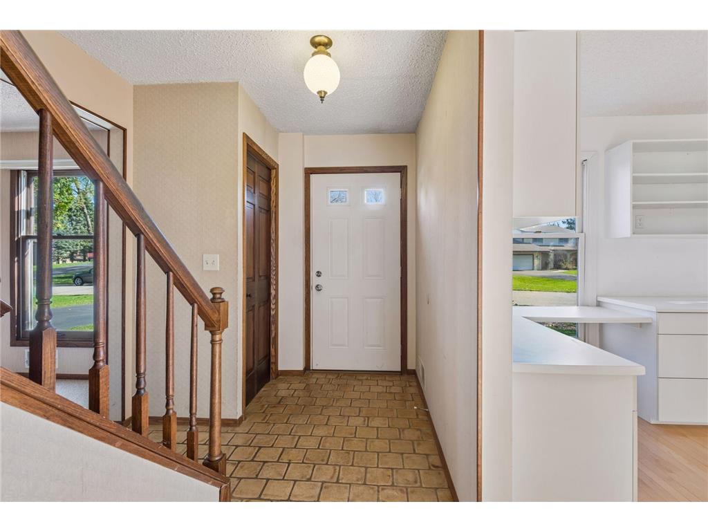 812 Oriole Lane Chaska MN 55318 7022082 image3