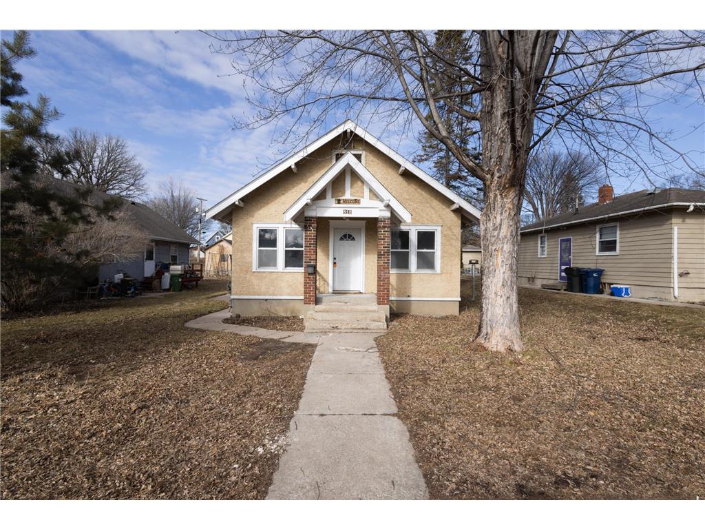 812 W Summit Avenue, Fergus Falls, MN, 56537 MLS 6491332 Edina Realty