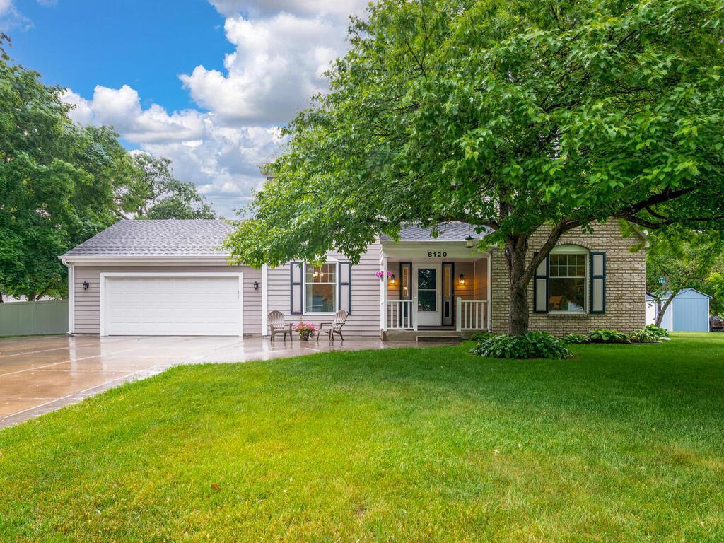 8120 Red Oak Court, Mounds View, MN, 55112 MLS 6221094 Edina Realty