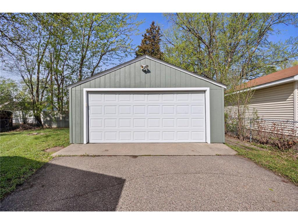 8120 Wentworth Avenue S Bloomington MN 55420 7064043 image12
