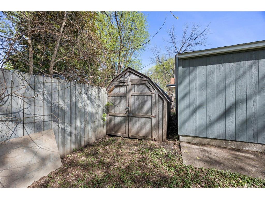 8120 Wentworth Avenue S Bloomington MN 55420 7064043 image17