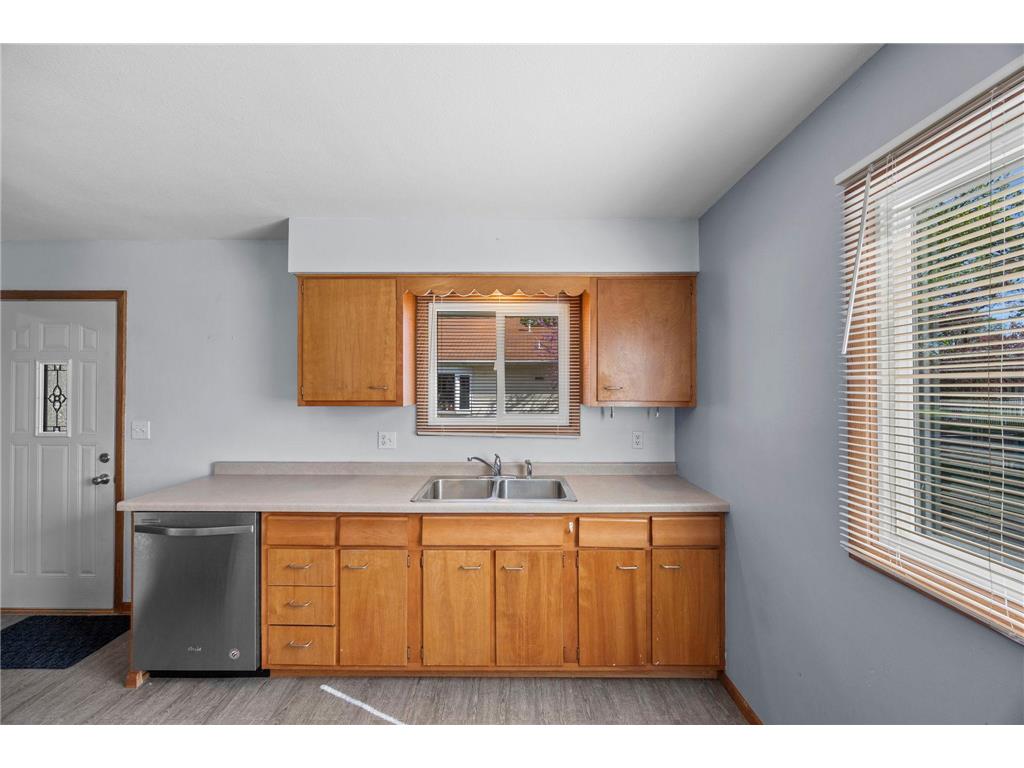 8120 Wentworth Avenue S Bloomington MN 55420 7064043 image24