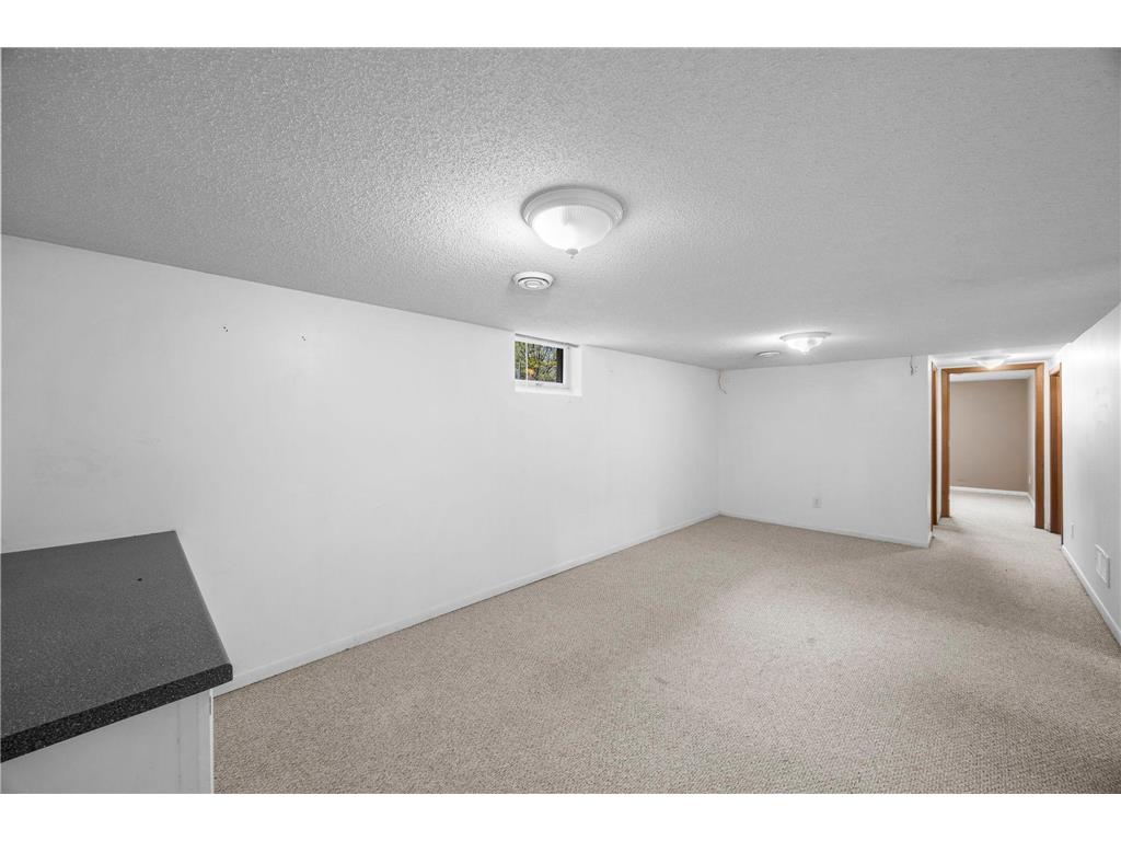 8120 Wentworth Avenue S Bloomington MN 55420 7064043 image43