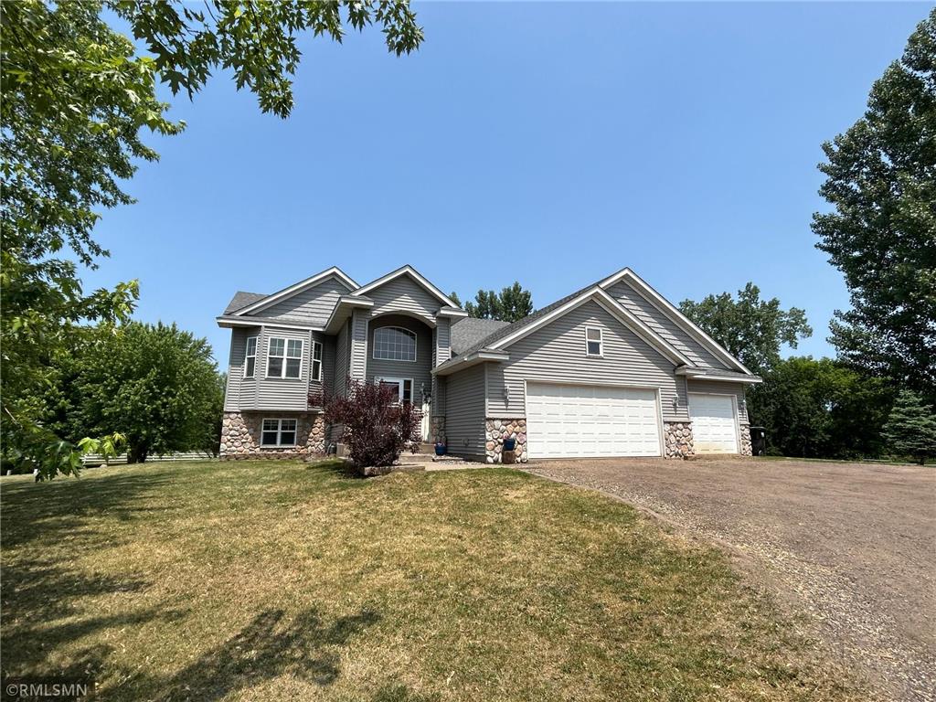 8121 211th Avenue NW, Nowthen, MN 55330 MLS 6384619 Edina Realty