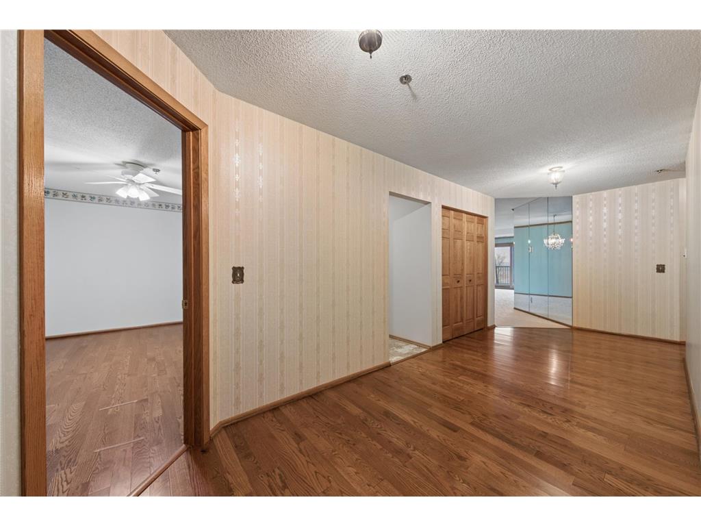 8121 34th Avenue S #206 Bloomington MN 55425 - Long Meadow 7028223 image18