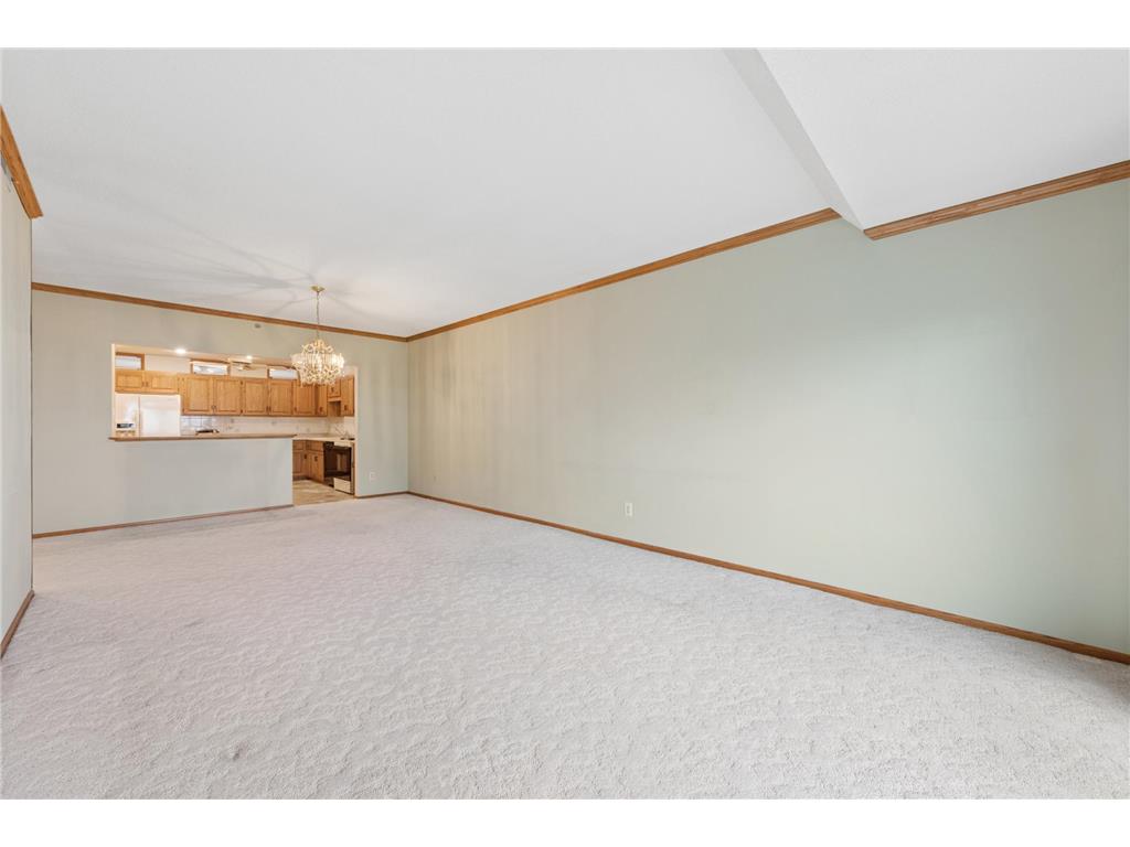 8121 34th Avenue S #206 Bloomington MN 55425 - Long Meadow 7028223 image9