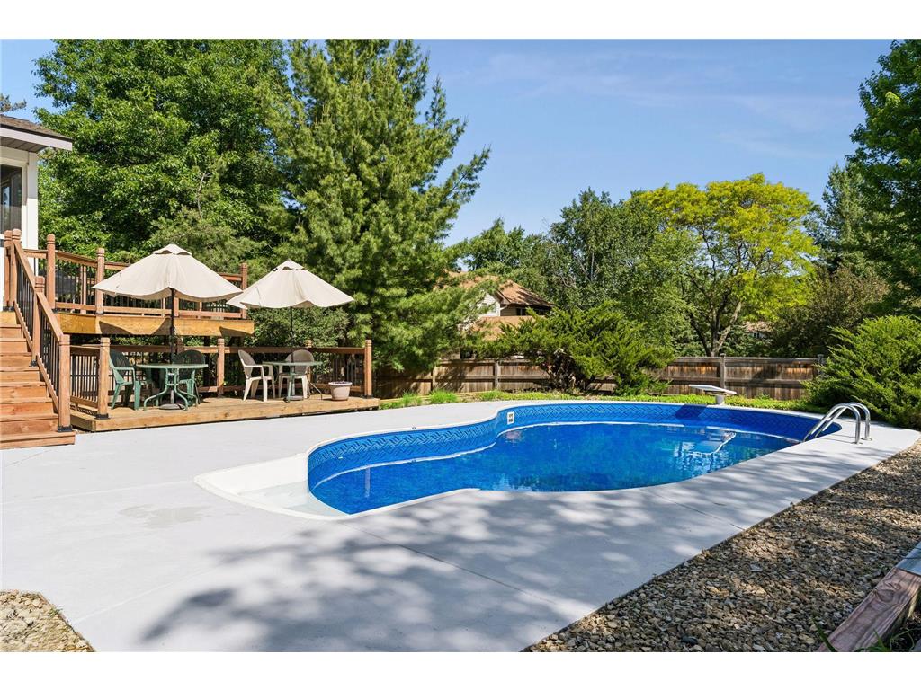 8124 W 102nd Street Bloomington MN 55438 7084597 image2