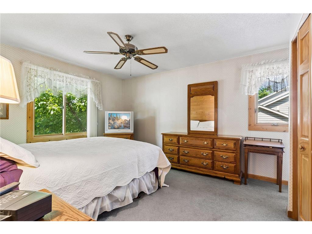 8124 W 102nd Street Bloomington MN 55438 7084597 image21