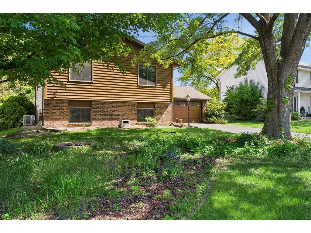 8124 W 102nd Street Bloomington MN 55438 7084597 image3
