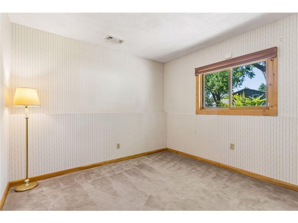 8124 W 102nd Street Bloomington MN 55438 7084597 image39
